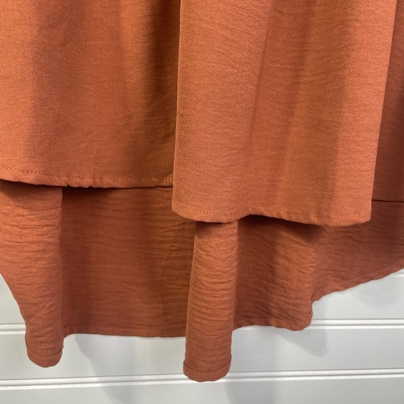 Harlow & Rose Ruffle Tiered Brown V-Neck Short Sleeve Top EUC Large Women’s - Picture 7 of 11